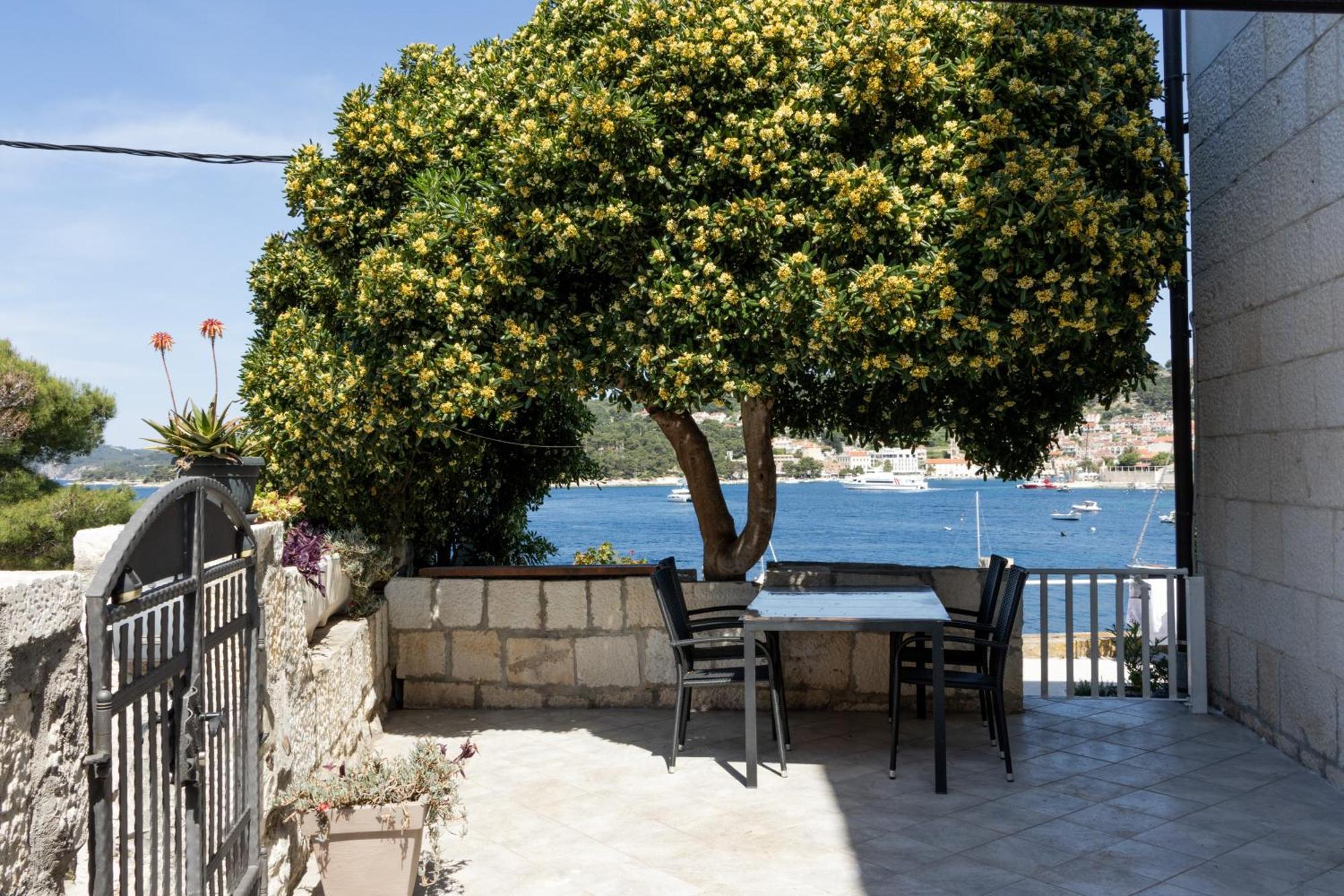 Apartman Radosic Hvar Town Luaran gambar