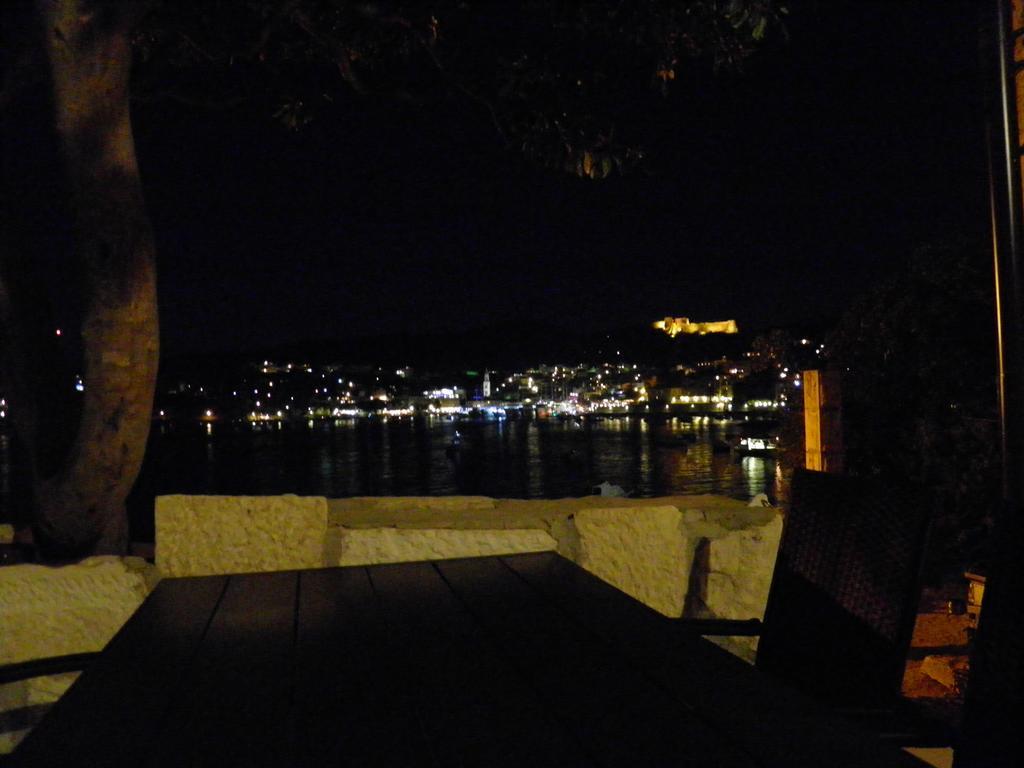Apartman Radosic Hvar Town Luaran gambar